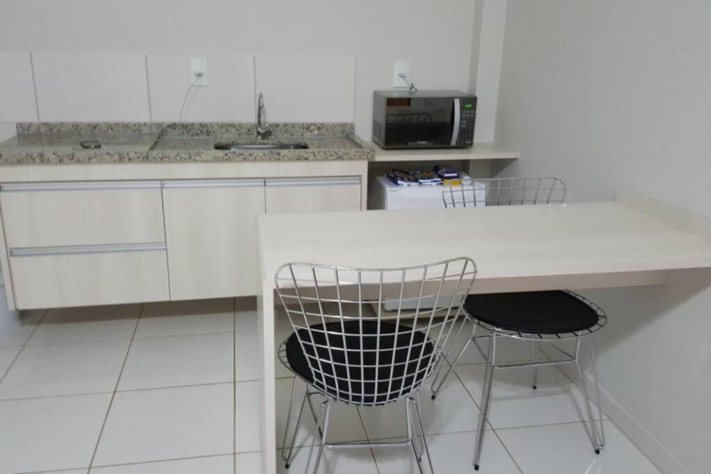 Flat P/4 Adultos Golden Dolphin Supreme Apartment *